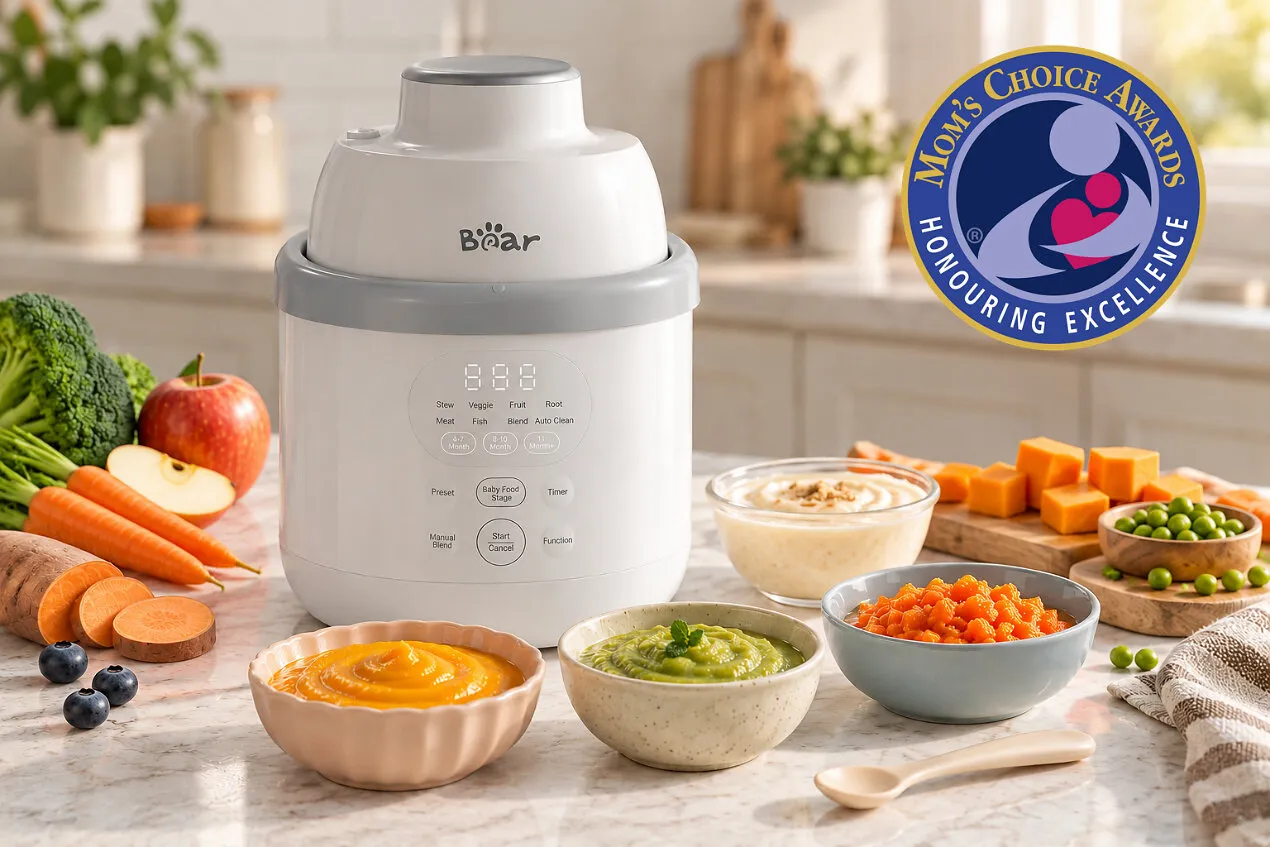 Baby food maker surrounded by vegetables, fruit and bowls of purée, with a Mom’s Choice Awards badge.